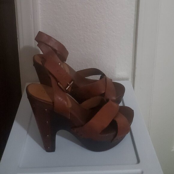 Guess Marciano Brown Platform Leather Studded Sandal Heel - Picture 5 of 6
